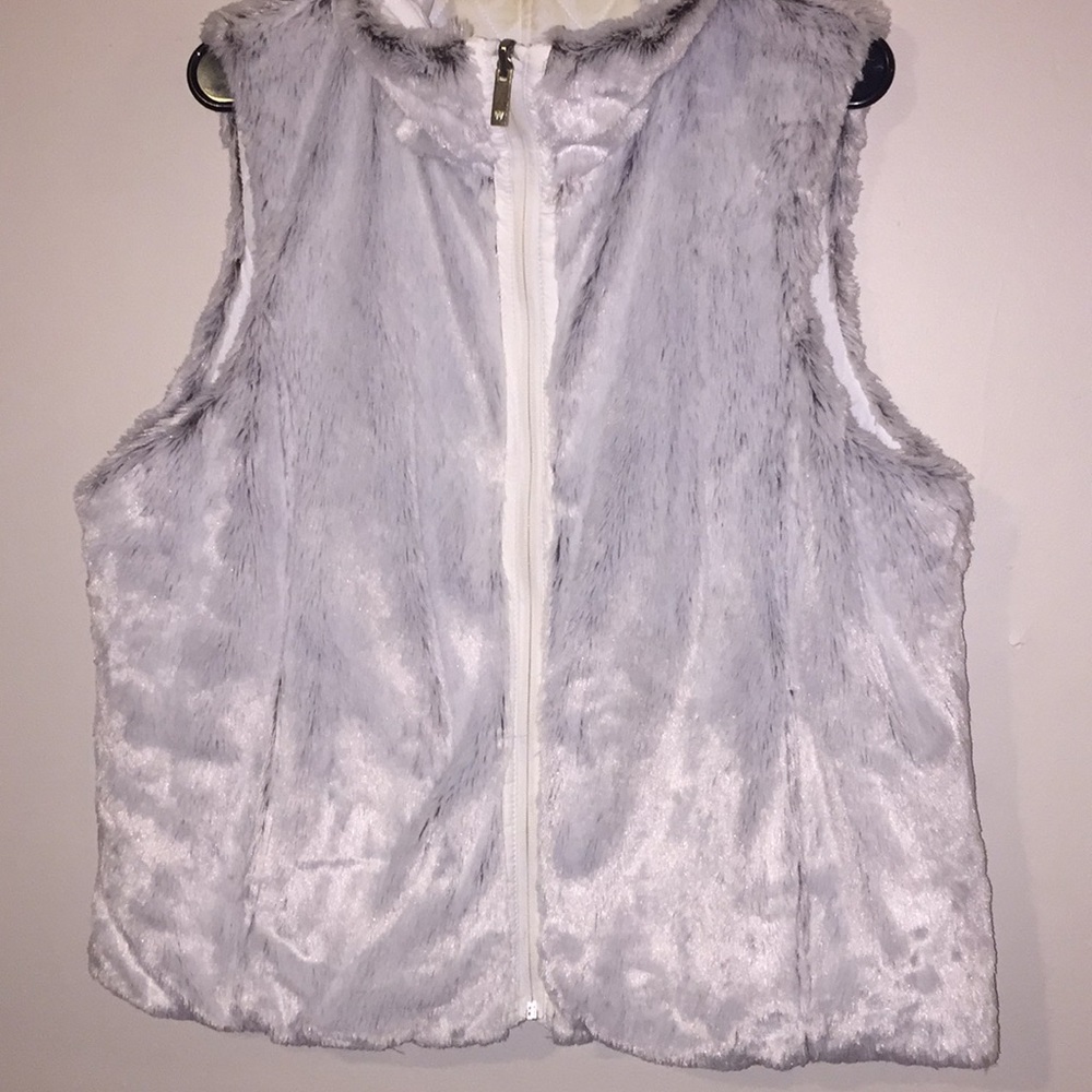 Faux fur sweater vest